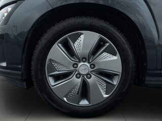 Hyundai Kona 64 kWh Essential Drag/SoV-Däck/KRELL/Elstol/Rattvärm – bild 14