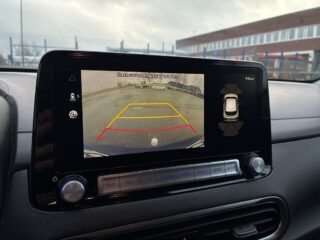 Hyundai Kona 64 kWh Essential Drag/SoV-Däck/KRELL/Elstol/Rattvärm – bild 22