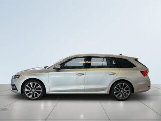 Skoda Octavia Kombi 1.5 ACT Style Drag Värmare Backkamera Adaptiv S&V – bild 4