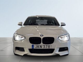 BMW 116i 5-dörrars M Sport S&V/Hjul/Psens/Bluetooth/M&KVärmare – bild 2