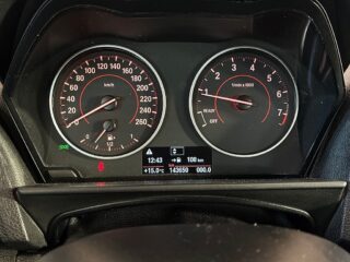 BMW 116i 5-dörrars M Sport S&V/Hjul/Psens/Bluetooth/M&KVärmare – bild 17