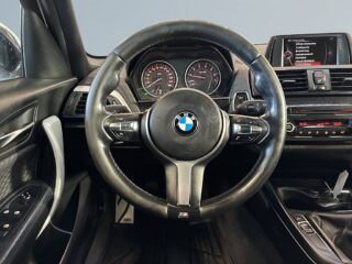 BMW 116i 5-dörrars M Sport S&V/Hjul/Psens/Bluetooth/M&KVärmare – bild 9