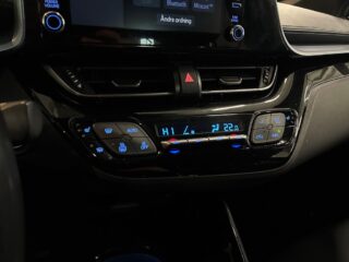 Toyota C-HR Hybrid CVT X-Edition S&V/Backkamera/AdaptivF/Rattvärme – bild 18