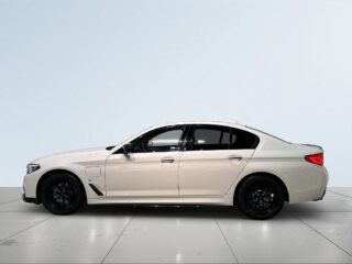 BMW 530e iPerformance Sedan M Sport Pvärm Skinn Kamera GPS SoV – bild 4
