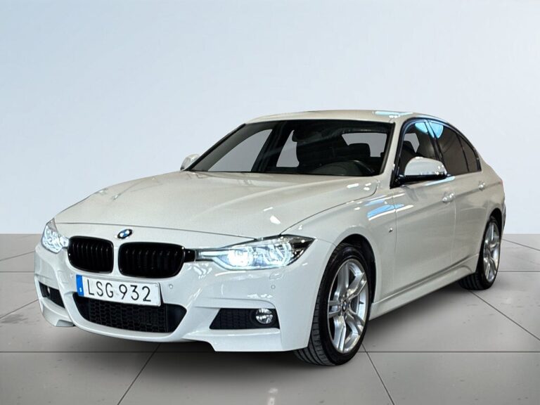 BMW 320i xDrive Sedan Aut M Sport Drag Cockpit Navi Skinn S&V