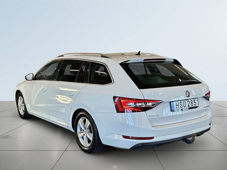 Skoda Superb 2.0 TDI 4x4 Business Edition L&K S&V/Drag/Kamera/Dvärm