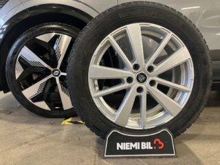 Renault Megane E-Tech 60 kWh 360 Navi Psens Farthållare Rattvärme S&V-hjul – bild 18