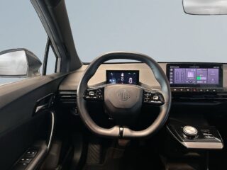 MG MG4 Electric Standard Range 51 kWh MOMS/Psens/Rattvärme – bild 9